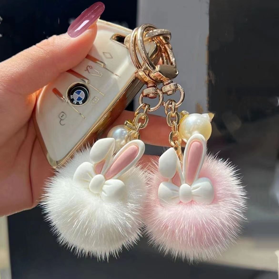 Cute rabbit keychain